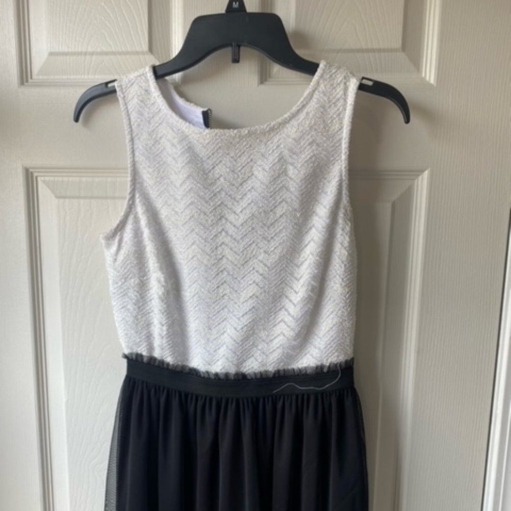 Speechless Chevron Lace Top Contrast Dress